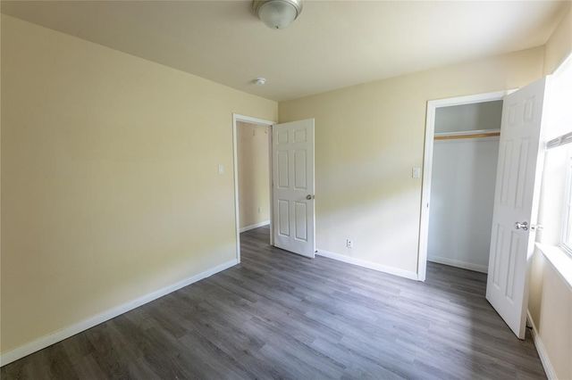 4942 Bataan Road, Houston, TX 77033