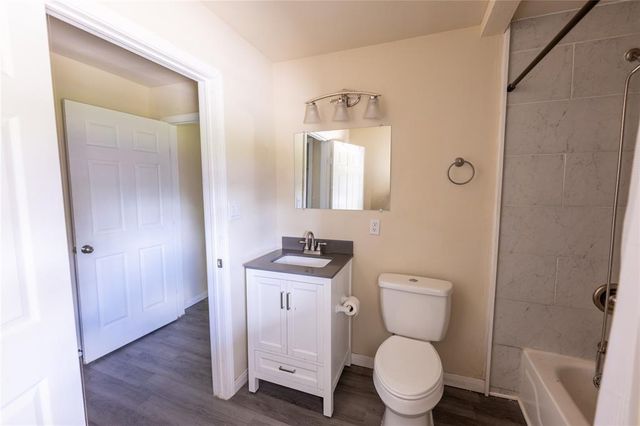 4942 Bataan Road, Houston, TX 77033