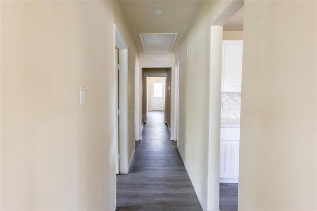 4942 Bataan Road, Houston, TX 77033