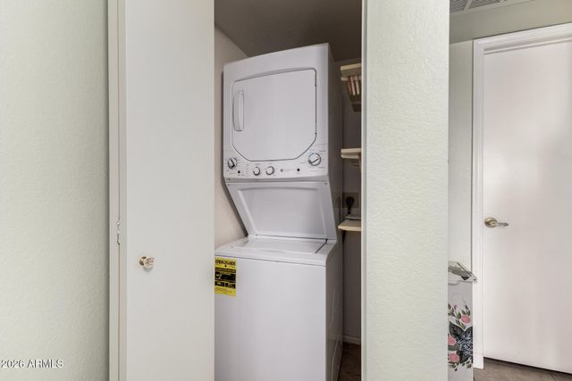 10610 S 48TH Street 1071, Phoenix, AZ 85044