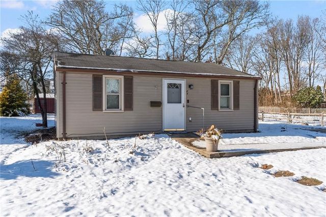 84 Oak Street, South Kingstown, RI 02879