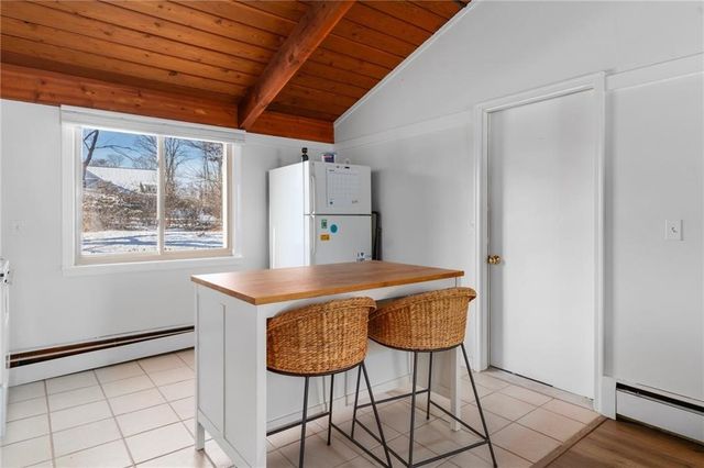 84 Oak Street, South Kingstown, RI 02879