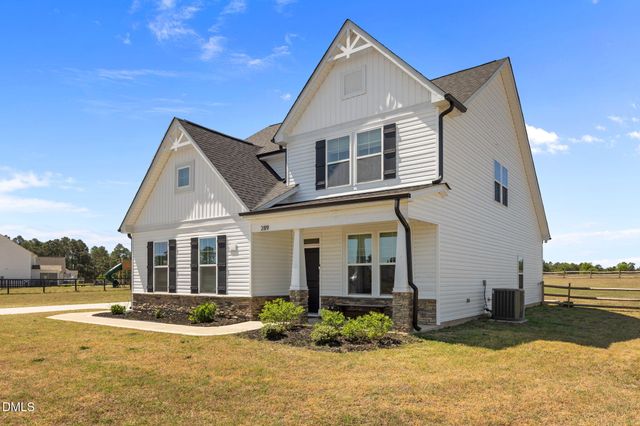 289 Rocking Horse Lane, Raeford, NC 28376