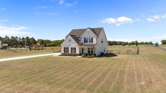 289 Rocking Horse Lane, Raeford, NC 28376