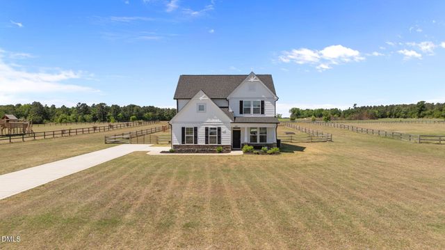 289 Rocking Horse Lane, Raeford, NC 28376