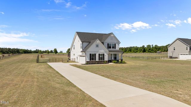 289 Rocking Horse Lane, Raeford, NC 28376