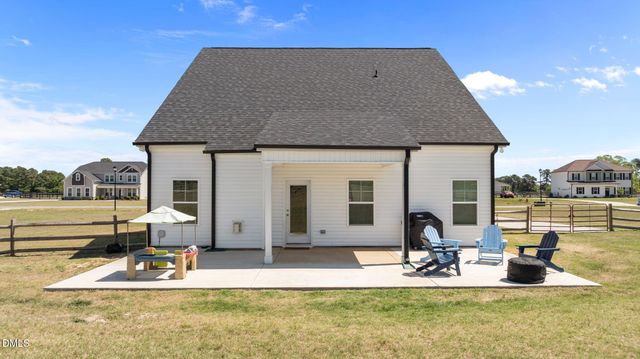 289 Rocking Horse Lane, Raeford, NC 28376