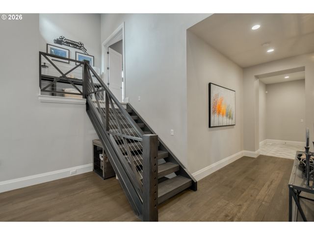 10627 Se PAXTON Ln, Happy Valley, OR 97086