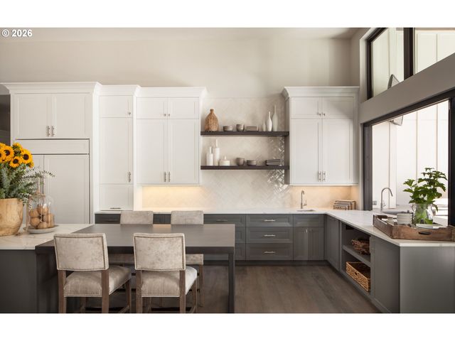 10627 Se PAXTON Ln, Happy Valley, OR 97086