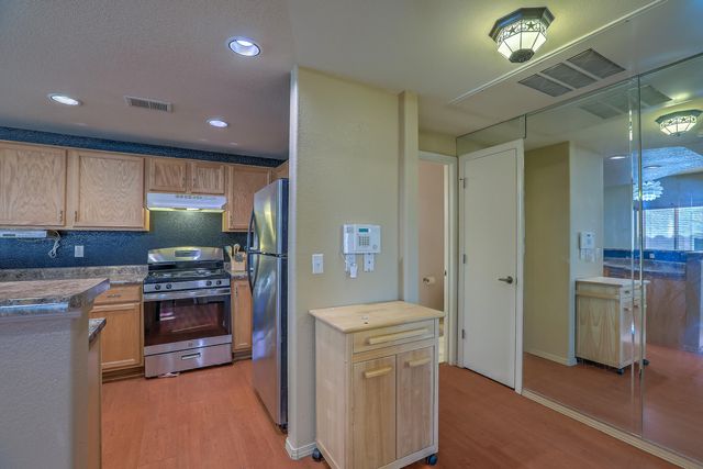 6800 Vista Del Norte Road NE 525, Albuquerque, NM 87113