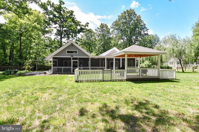 14 OAK LN, Sterling, VA 20165