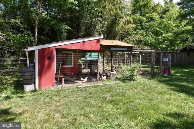 14 OAK LN, Sterling, VA 20165