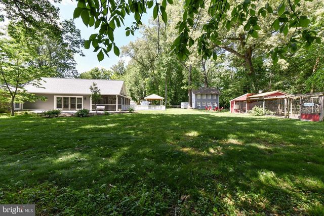 14 OAK LN, Sterling, VA 20165