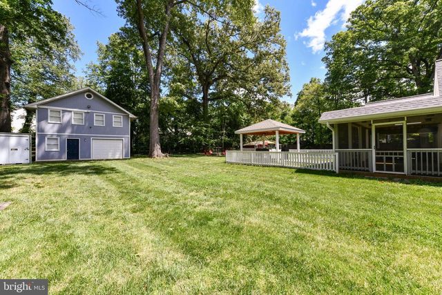 14 OAK LN, Sterling, VA 20165