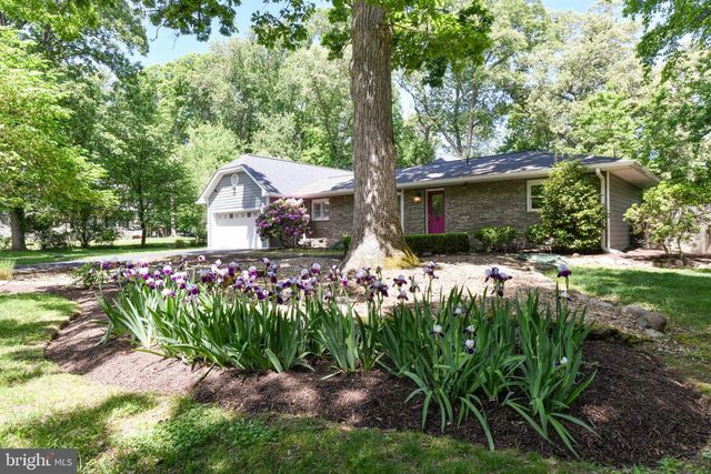 14 OAK LN, Sterling, VA 20165
