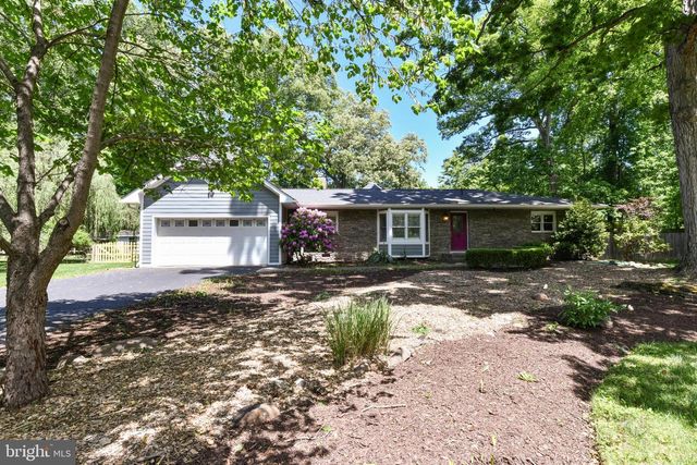 14 OAK LN, Sterling, VA 20165