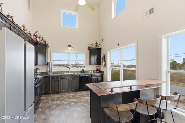 54 Beach Avenue, Bayville, NJ 08721