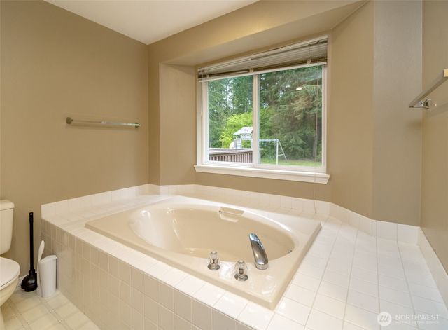 6480 Crossing Place SW, Port Orchard, WA 98367