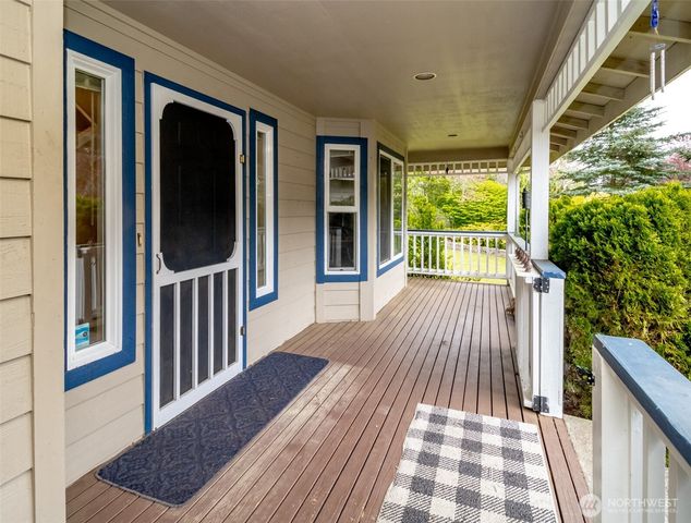 6480 Crossing Place SW, Port Orchard, WA 98367