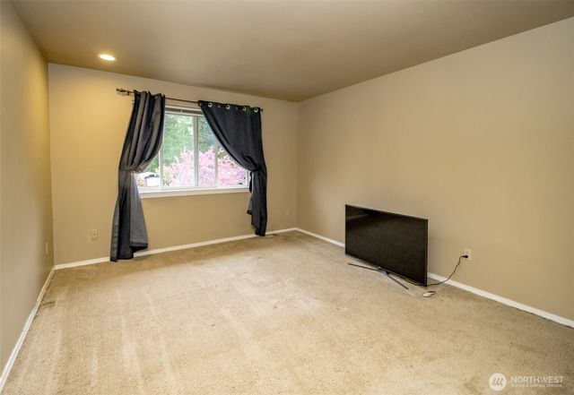 6480 Crossing Place SW, Port Orchard, WA 98367