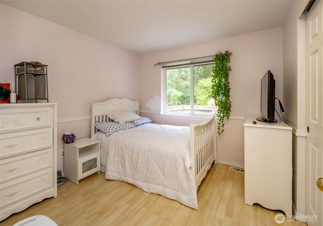6480 Crossing Place SW, Port Orchard, WA 98367