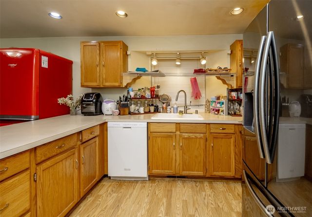 6480 Crossing Place SW, Port Orchard, WA 98367