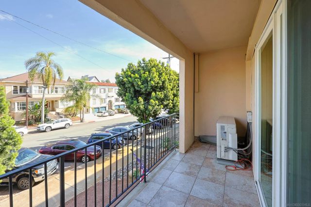 2244 2Nd Ave 24, San Diego, CA 92101