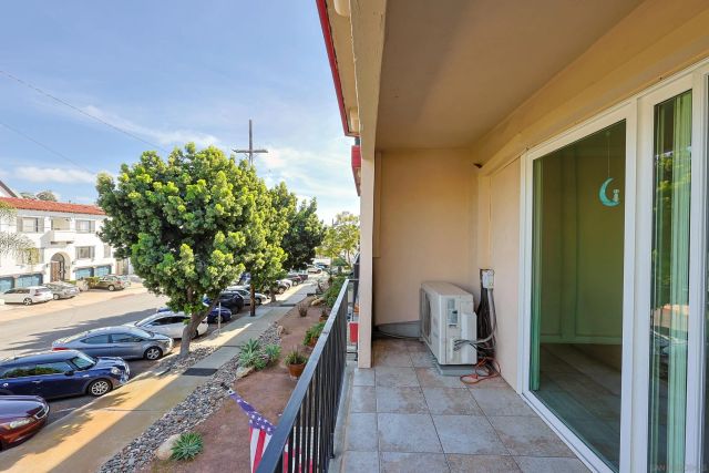 2244 2Nd Ave 24, San Diego, CA 92101