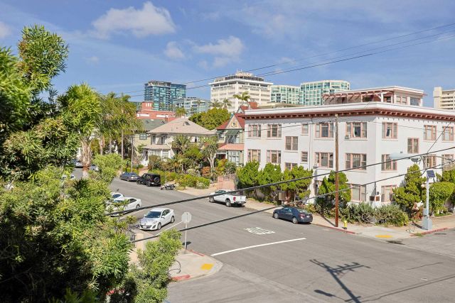 2244 2Nd Ave 24, San Diego, CA 92101
