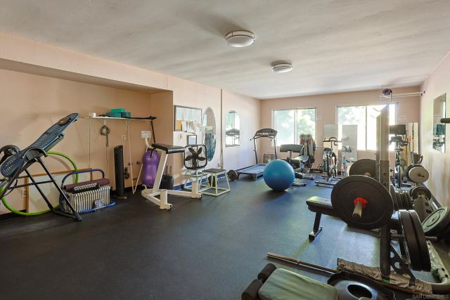 2244 2Nd Ave 24, San Diego, CA 92101