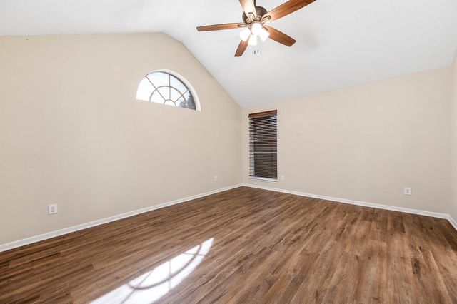 1835 Taylor Creek Drive, Fresno, TX 77545
