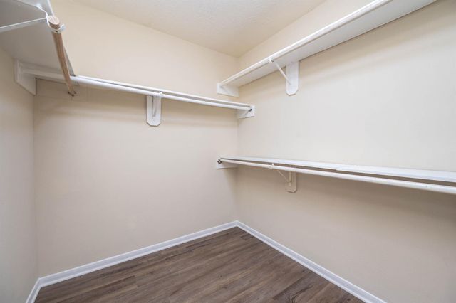 1835 Taylor Creek Drive, Fresno, TX 77545