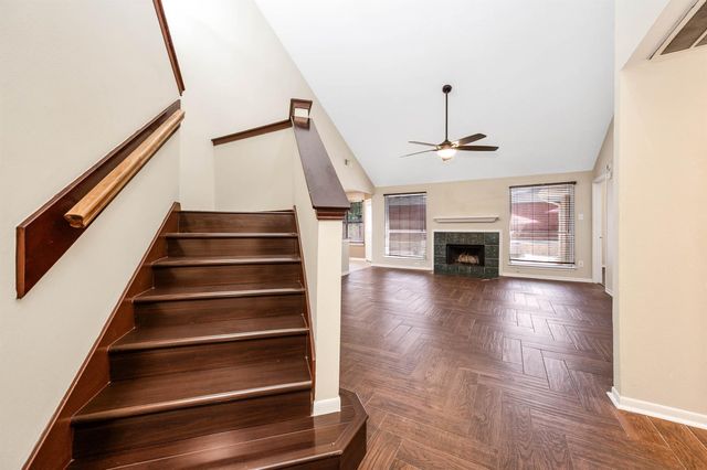 1835 Taylor Creek Drive, Fresno, TX 77545