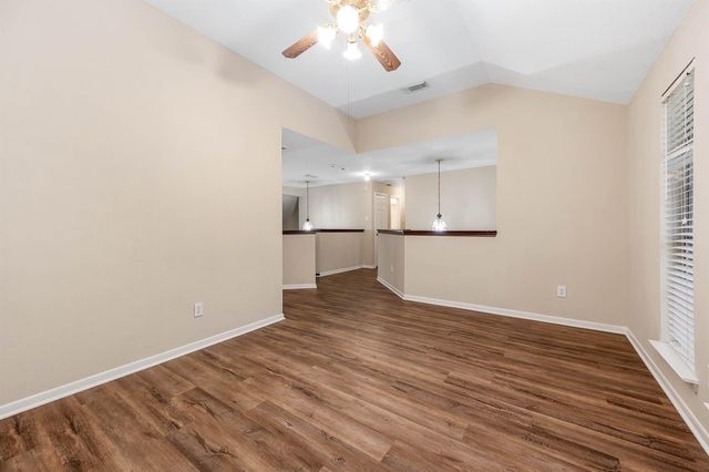 1835 Taylor Creek Drive, Fresno, TX 77545