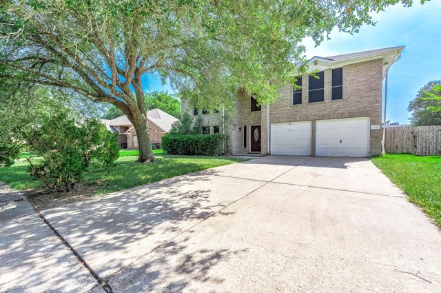 1835 Taylor Creek Drive, Fresno, TX 77545