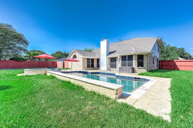 1835 Taylor Creek Drive, Fresno, TX 77545