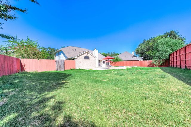 1835 Taylor Creek Drive, Fresno, TX 77545