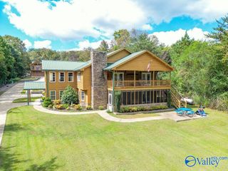 1088 Fox Avenue, Fort Payne, AL 35967