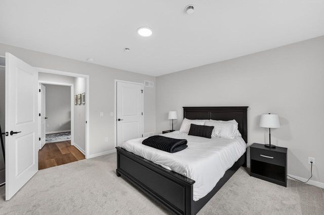 340 Lilac Lane, Stoughton, WI 53589