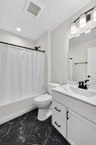 340 Lilac Lane, Stoughton, WI 53589