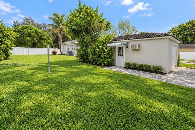 1516 Jefferson Street, Hollywood, FL 33020