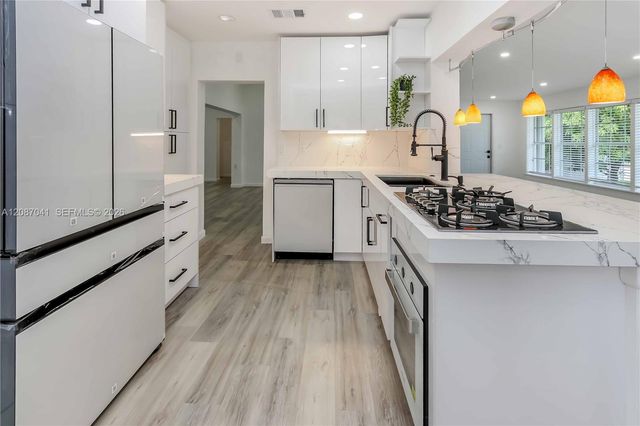 1516 Jefferson Street, Hollywood, FL 33020