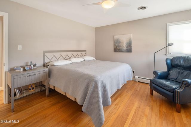 23 Continental Road, Rotterdam, NY 12306