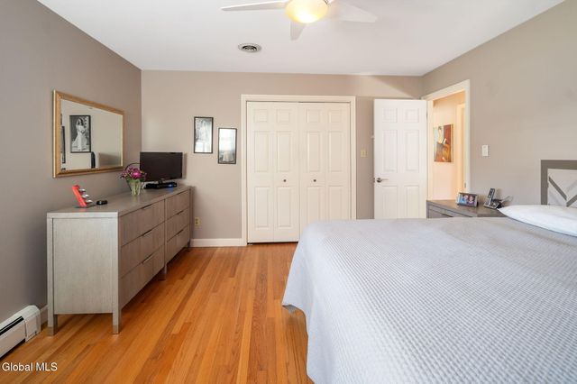 23 Continental Road, Rotterdam, NY 12306