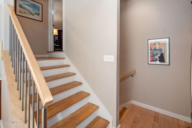 23 Continental Road, Rotterdam, NY 12306