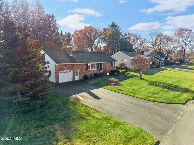 23 Continental Road, Rotterdam, NY 12306