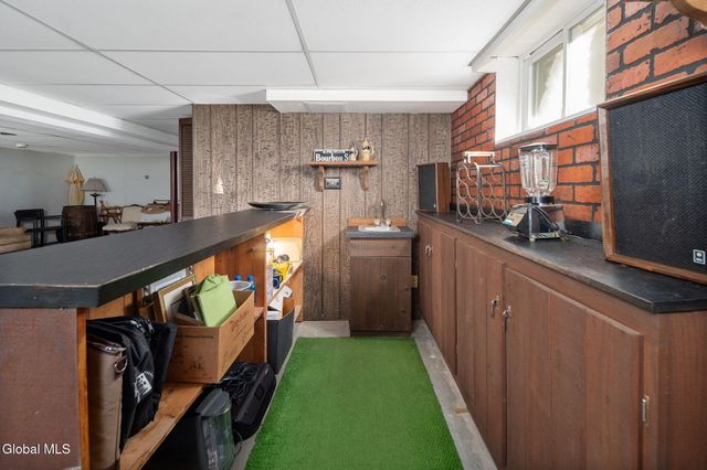 23 Continental Road, Rotterdam, NY 12306