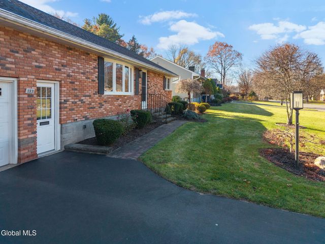 23 Continental Road, Rotterdam, NY 12306
