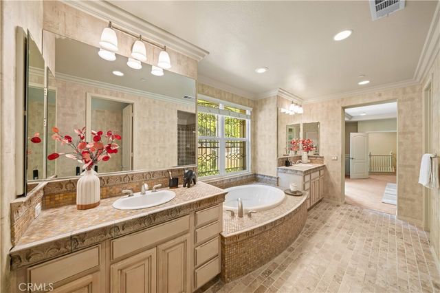 829 Kingsford, Monterey Park, CA 91754