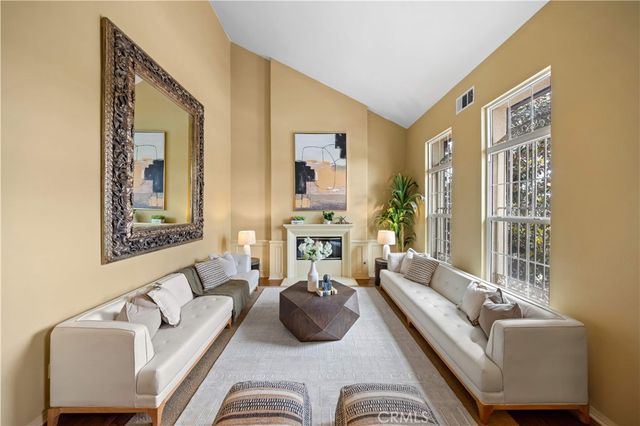 829 Kingsford, Monterey Park, CA 91754